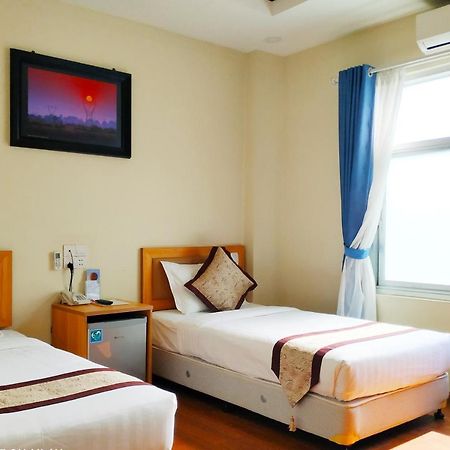 Kayah Land Hotel Loikaw Buitenkant foto
