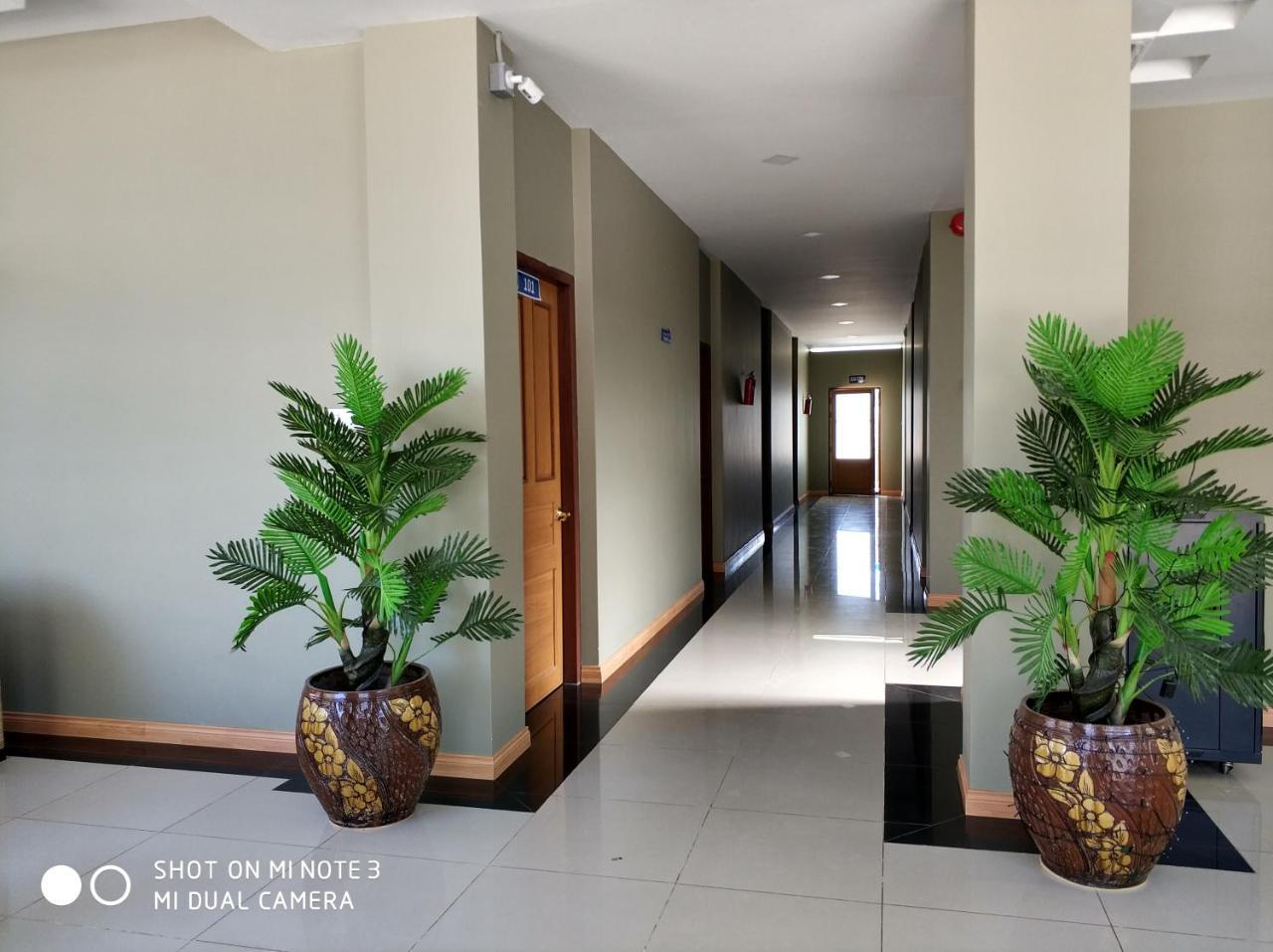 Kayah Land Hotel Loikaw Buitenkant foto