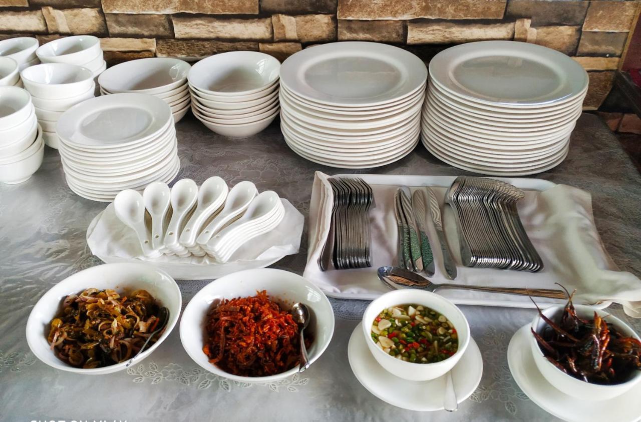 Kayah Land Hotel Loikaw Buitenkant foto