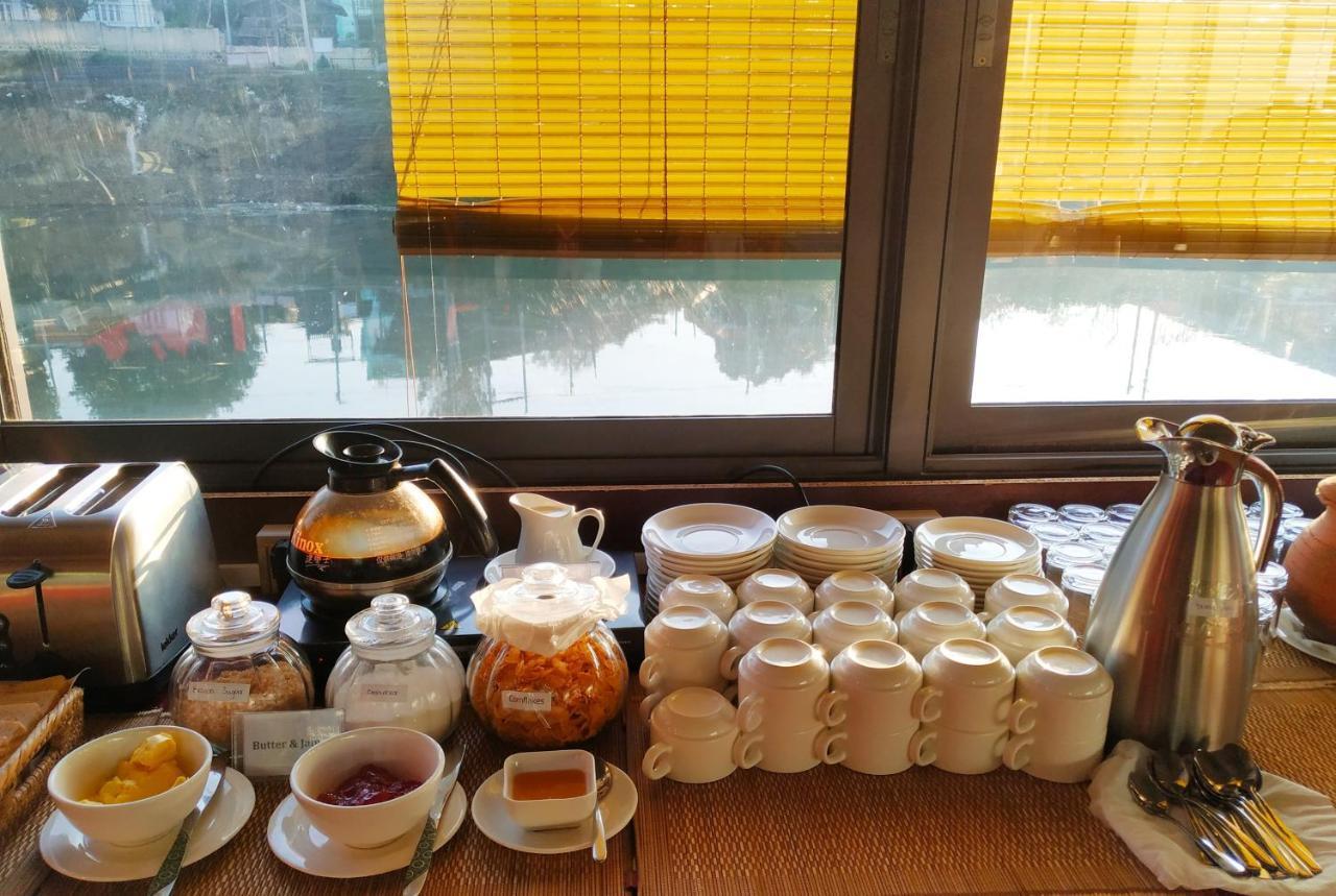 Kayah Land Hotel Loikaw Buitenkant foto