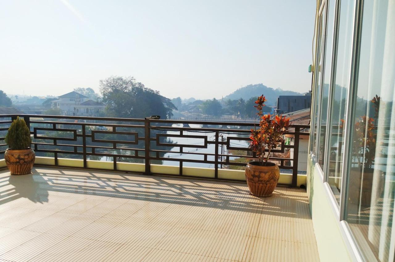 Kayah Land Hotel Loikaw Buitenkant foto
